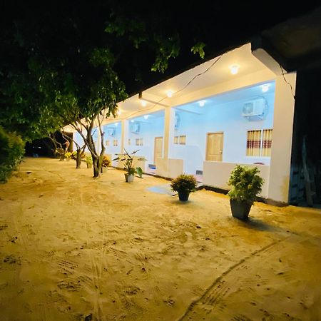 Dolphin Village Alankuda Ngoại thất bức ảnh