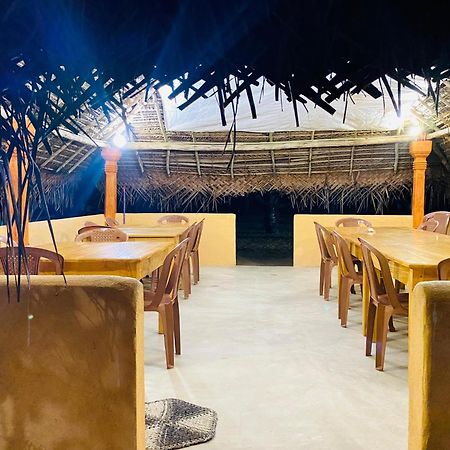 Dolphin Village Alankuda Ngoại thất bức ảnh
