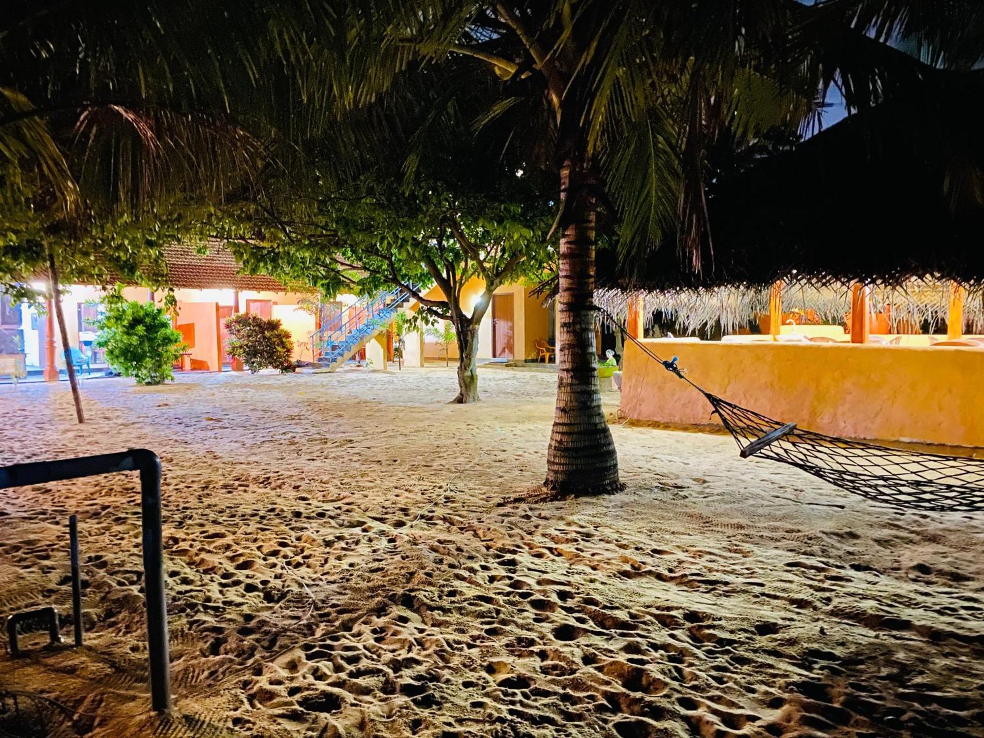Dolphin Village Alankuda Ngoại thất bức ảnh