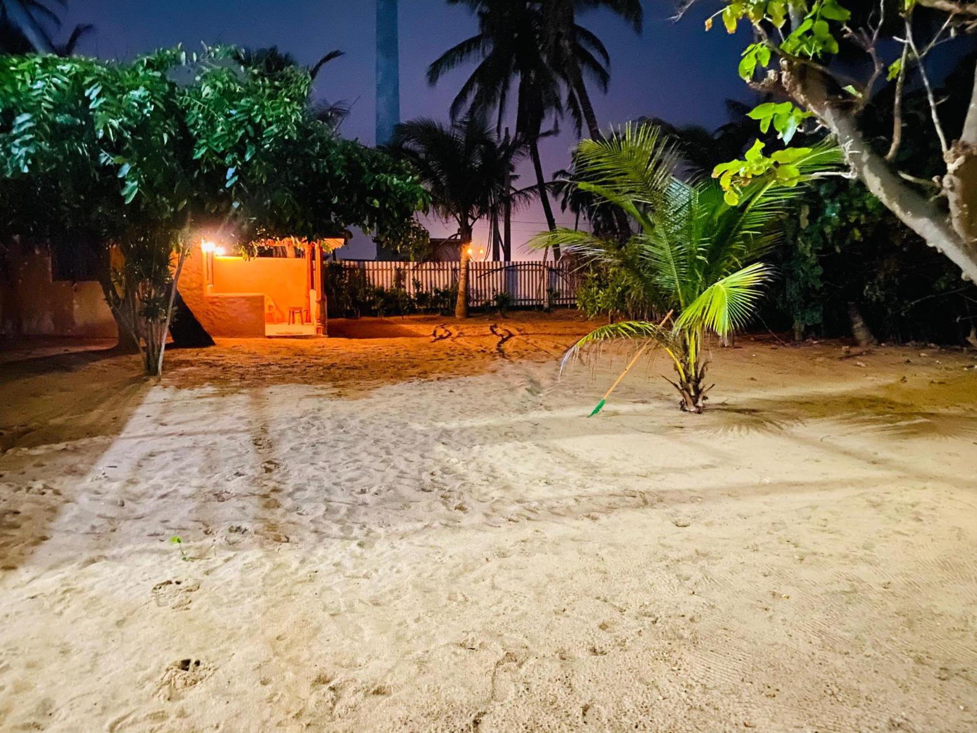 Dolphin Village Alankuda Ngoại thất bức ảnh