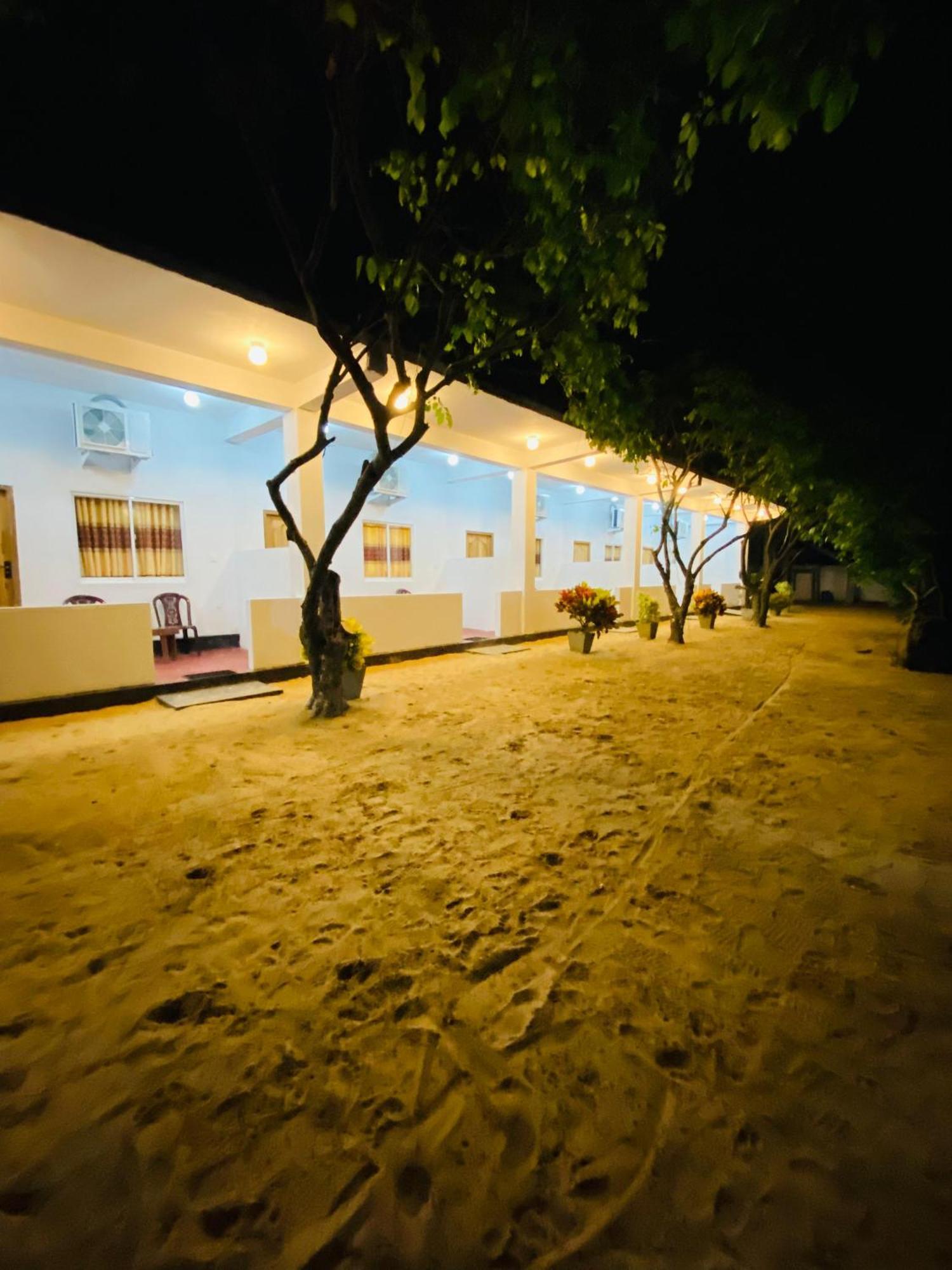 Dolphin Village Alankuda Ngoại thất bức ảnh